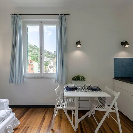 Apartment Joivy Lovely Apt For 2, With Terrace And Lovely View *